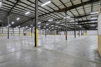 1507-1775 Industrial Blvd, Jacksonville, FL for lease Interior Photo- Image 1 of 13