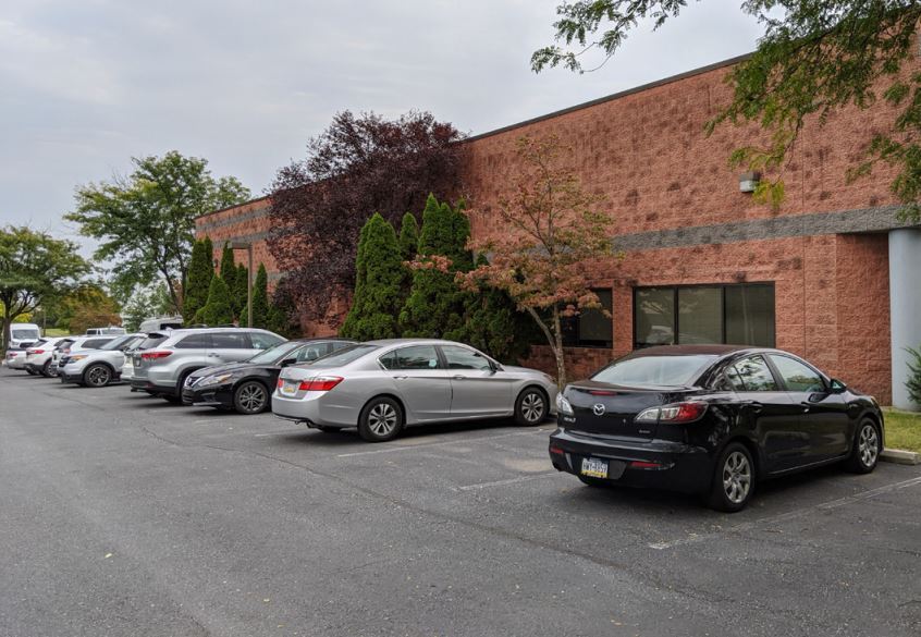 54 S Commerce Way, Bethlehem, PA for lease - Building Photo - Image 2 of 3