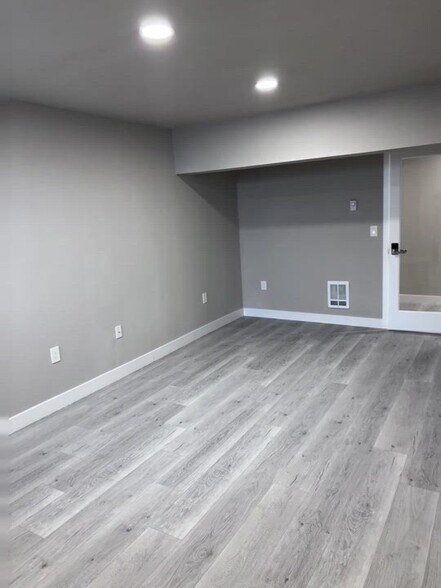 1712 6th Ave, Tacoma, WA for lease - Commercial Listing Video - Image 2 of 35