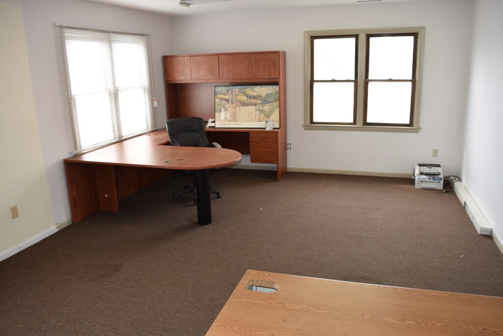 114 School Ground Rd, Branford, CT 06405 Property Record