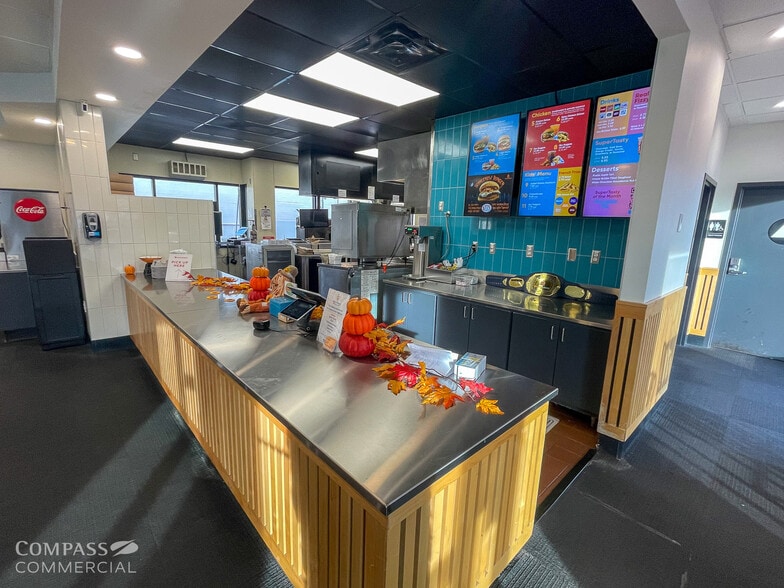 805 NE 3rd St, Bend, OR for sale - Building Photo - Image 2 of 12