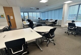 Hollymoor Way, Birmingham for lease Interior Photo- Image 1 of 3