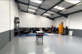 Estate Rd, Bridgnorth for lease Interior Photo- Image 1 of 1