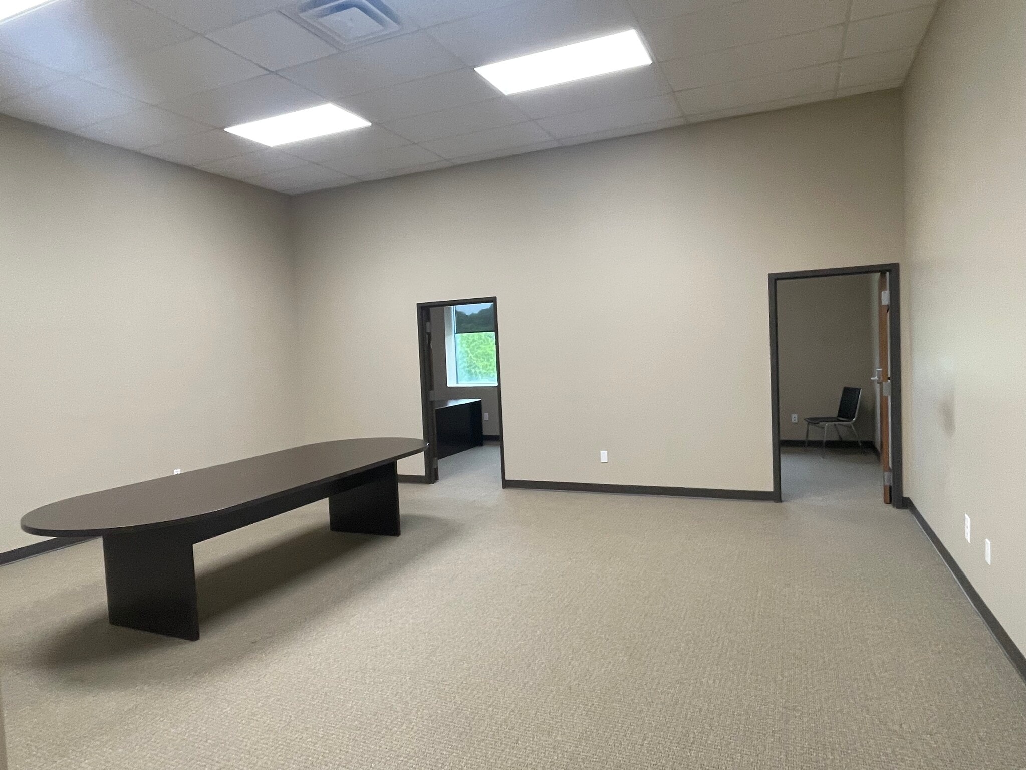 2591 W Fountain Dr, Bloomington, IN for lease Interior Photo- Image 1 of 3