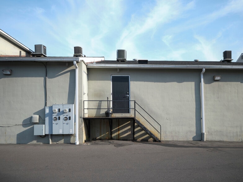 352-362 W Bridge St, New Hope, PA for sale - Building Photo - Image 3 of 14