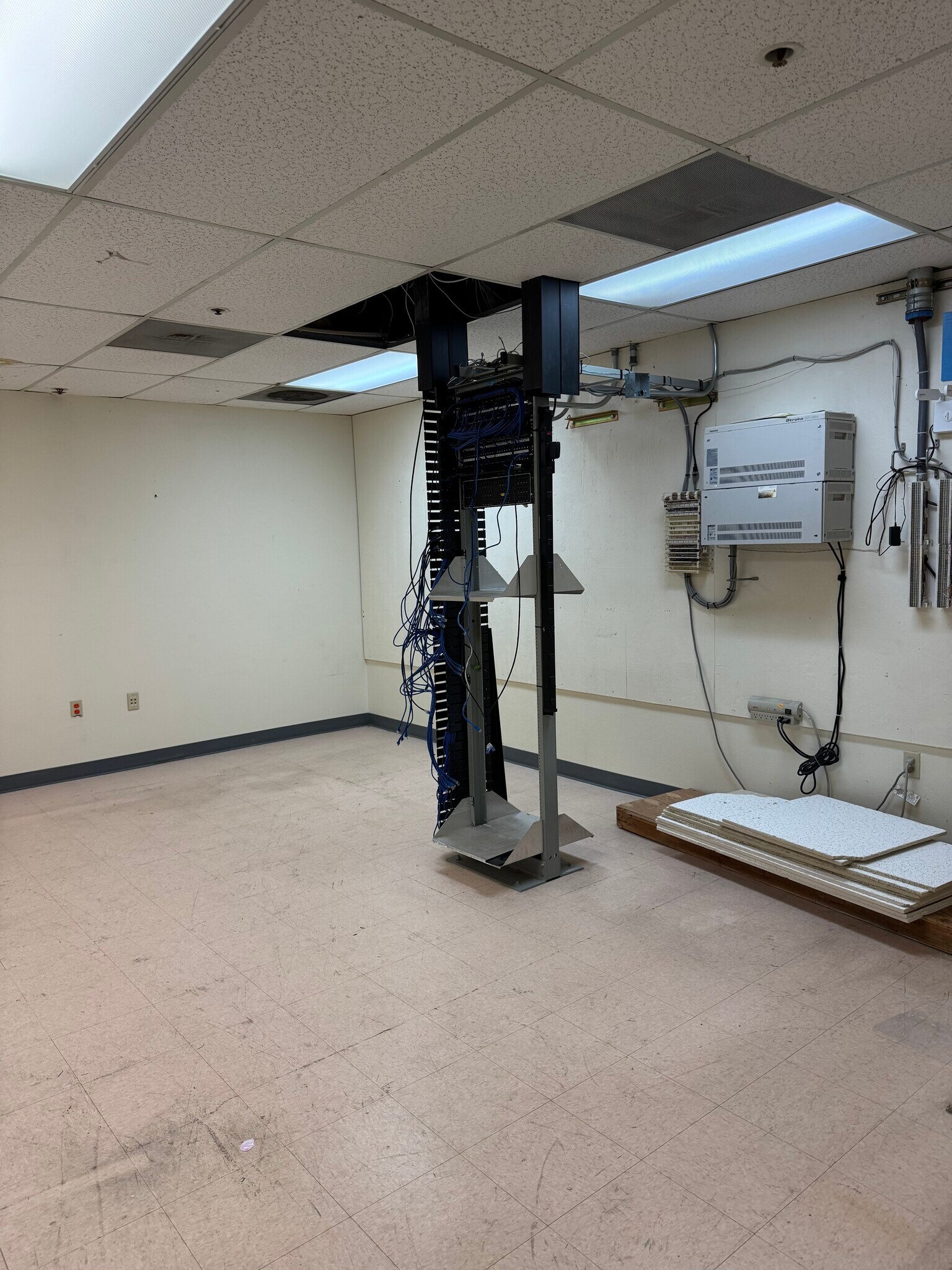 125 Corporate Pl, Vallejo, CA for lease Interior Photo- Image 1 of 4