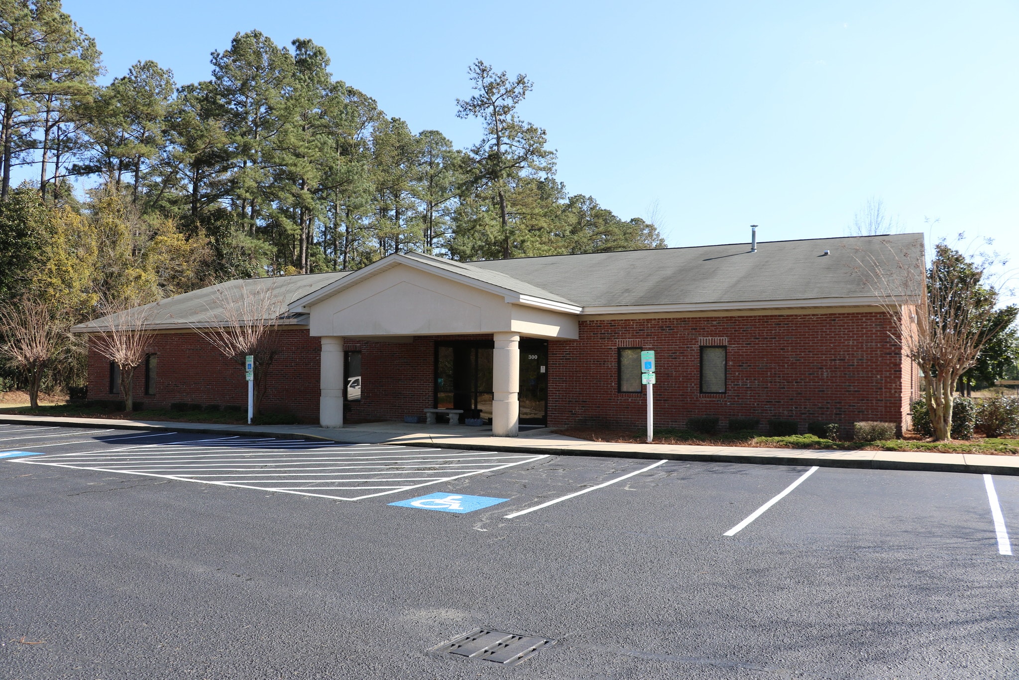 300 Corporate Dr, Lumberton, NC 28358