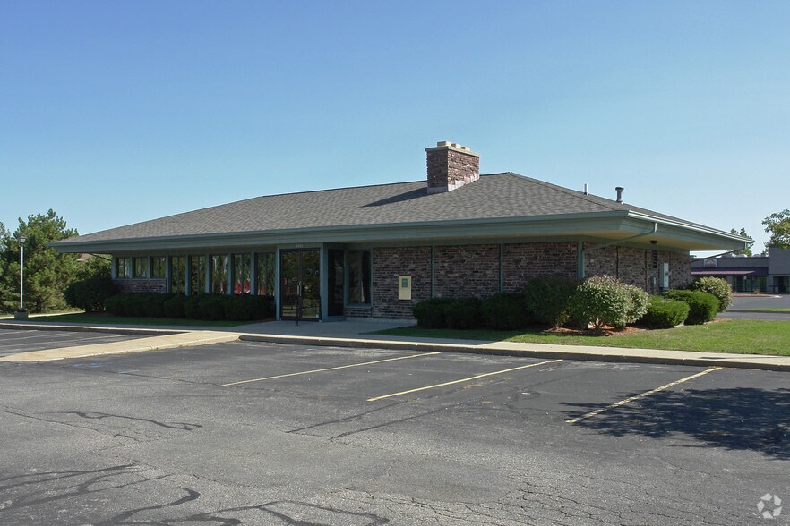 4444 Breton Rd SE, Grand Rapids, MI 49508