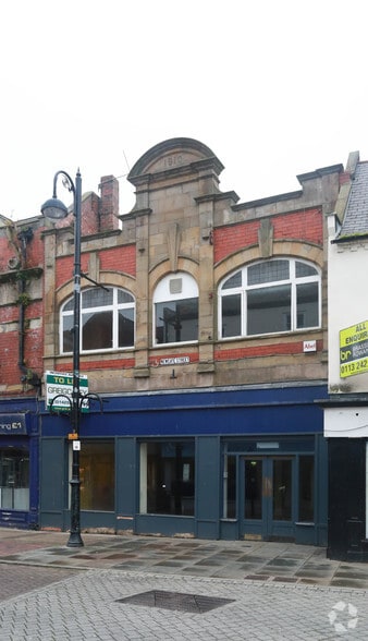 2-4 Newgate St, Bishop Auckland for sale - Primary Photo - Image 1 of 1