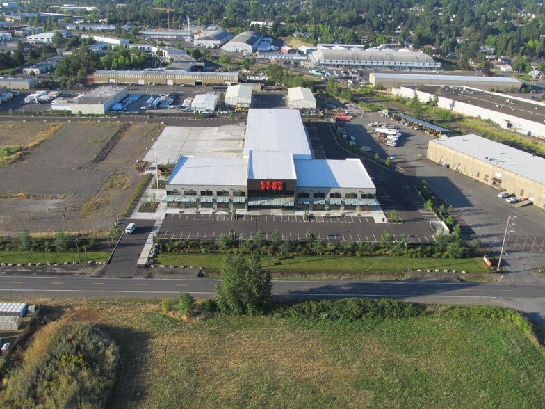 1750 McGilchrist St, Salem, OR for lease - Building Photo - Image 2 of 7