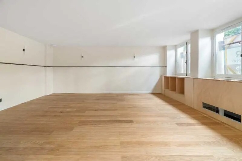 Office in Paris for lease - Interior Photo - Image 3 of 45