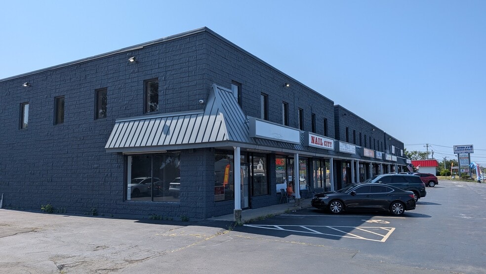 1088 Boston Post Rd, West Haven, CT for lease - Building Photo - Image 1 of 19