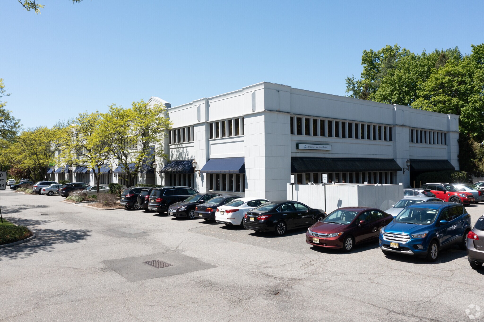 275 Forest Ave, Paramus, NJ 07652 Forest Executive Plaza