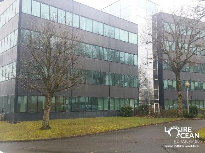 Office in Nantes for lease - Building Photo - Image 1 of 1