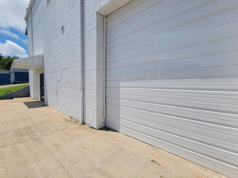 635 Industrial Blvd, Gainesville, GA for lease - Primary Photo - Image 3 of 9