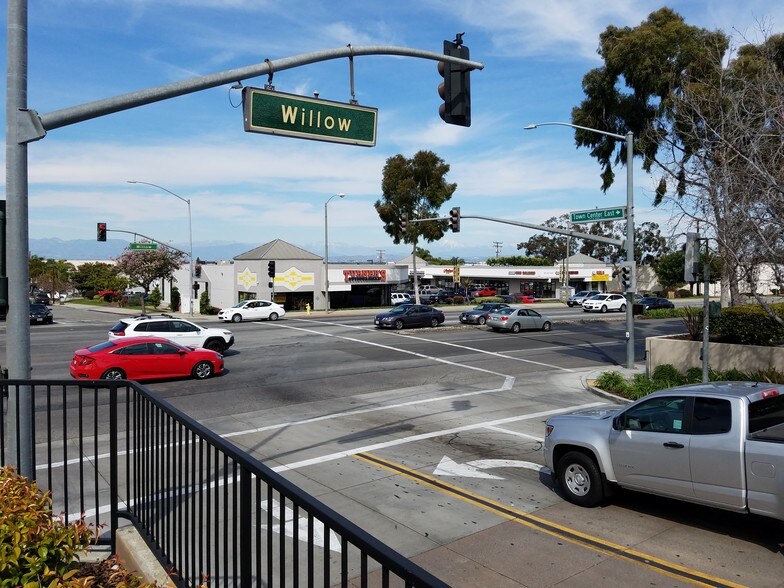 2201 E Willow St, Signal Hill, CA 90755