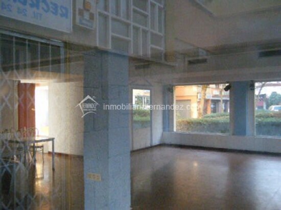 Retail in Cáceres, Cáceres for sale - Building Photo - Image 3 of 5