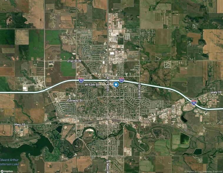 188 W Museum Dr, Dickinson, ND for lease - Building Photo - Image 2 of 3