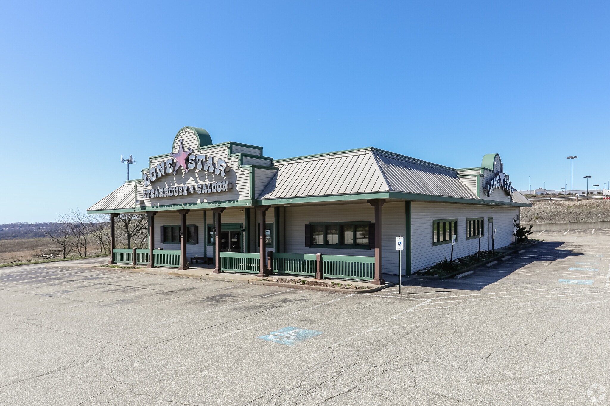 6111 Mountain View Dr, West Mifflin, PA 15122 Retail for Lease