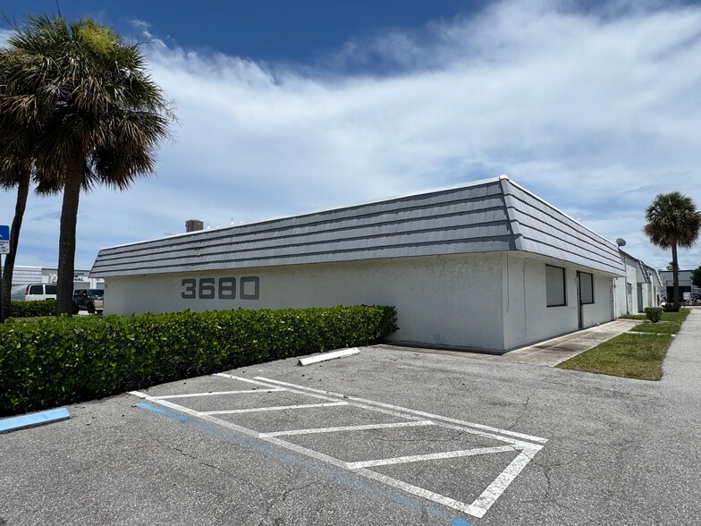 3680 Investment Ln, Riviera Beach, FL for sale - Building Photo - Image 3 of 18