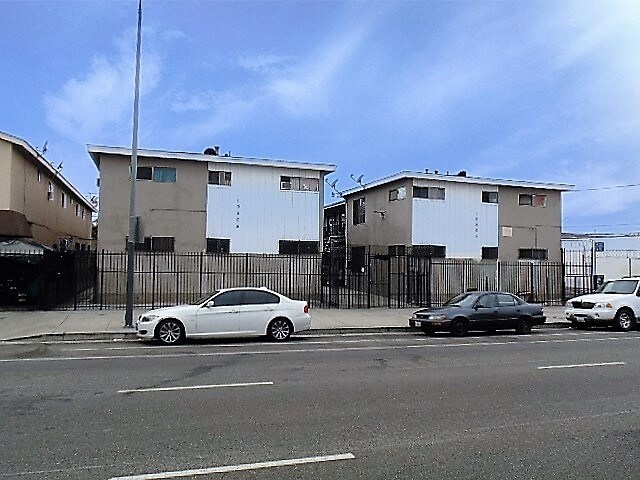 10805 S Broadway, Los Angeles, CA for sale - Building Photo - Image 1 of 1