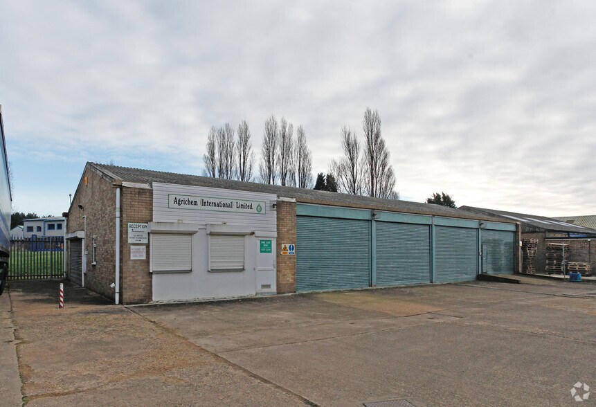4 Station Rd, Whittlesey for lease - Building Photo - Image 2 of 3