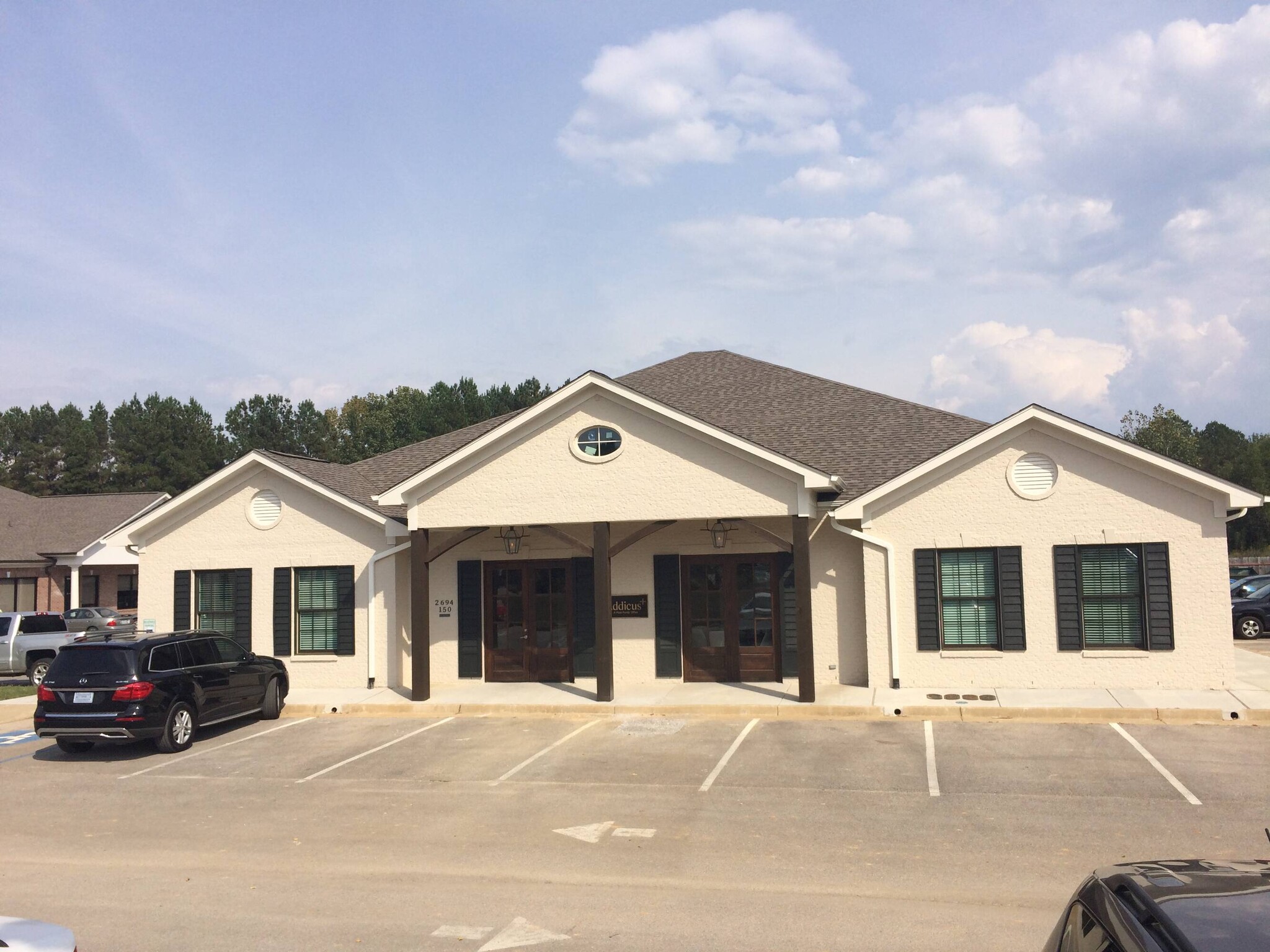 2694 W Oxford Loop, Oxford, MS 38655 - Oxford MS Executive Suites | LoopNet