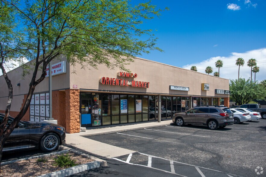 5595 E 5th St, Tucson, AZ for lease - Building Photo - Image 2 of 4