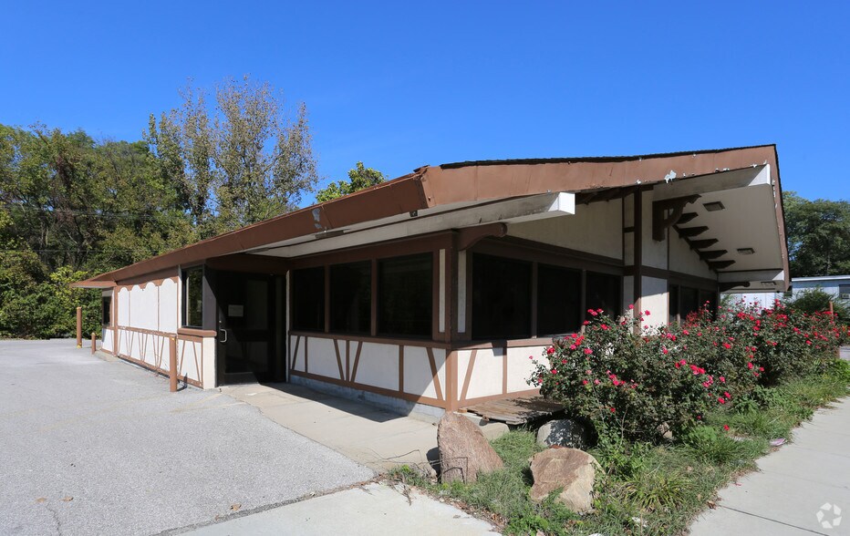 112 E 30th St, Latonia, KY for sale - Primary Photo - Image 1 of 1