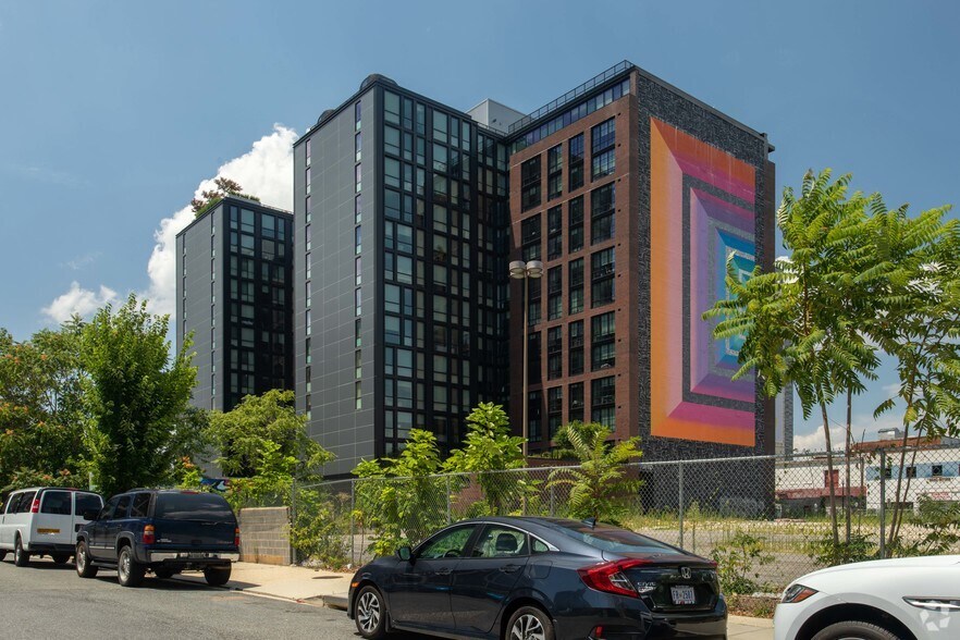 33 N St NE, Washington, DC 20002