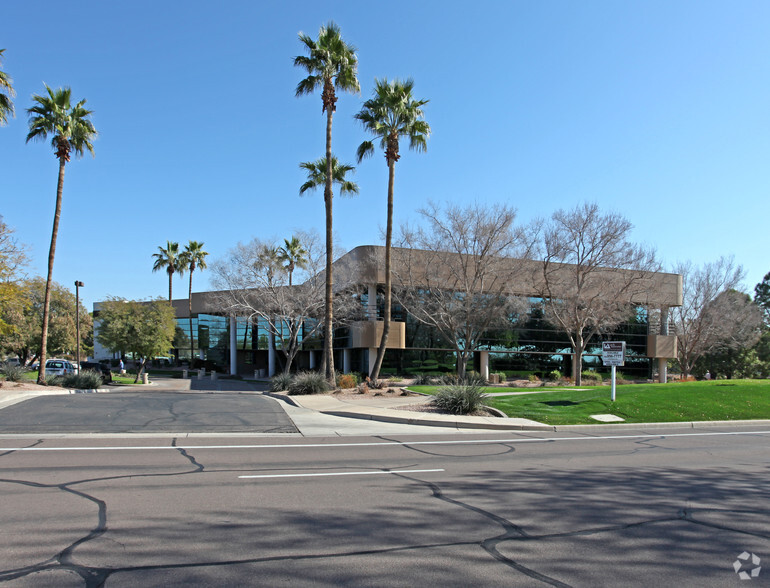 7855 S River Pky, Tempe, AZ for lease - Building Photo - Image 2 of 32