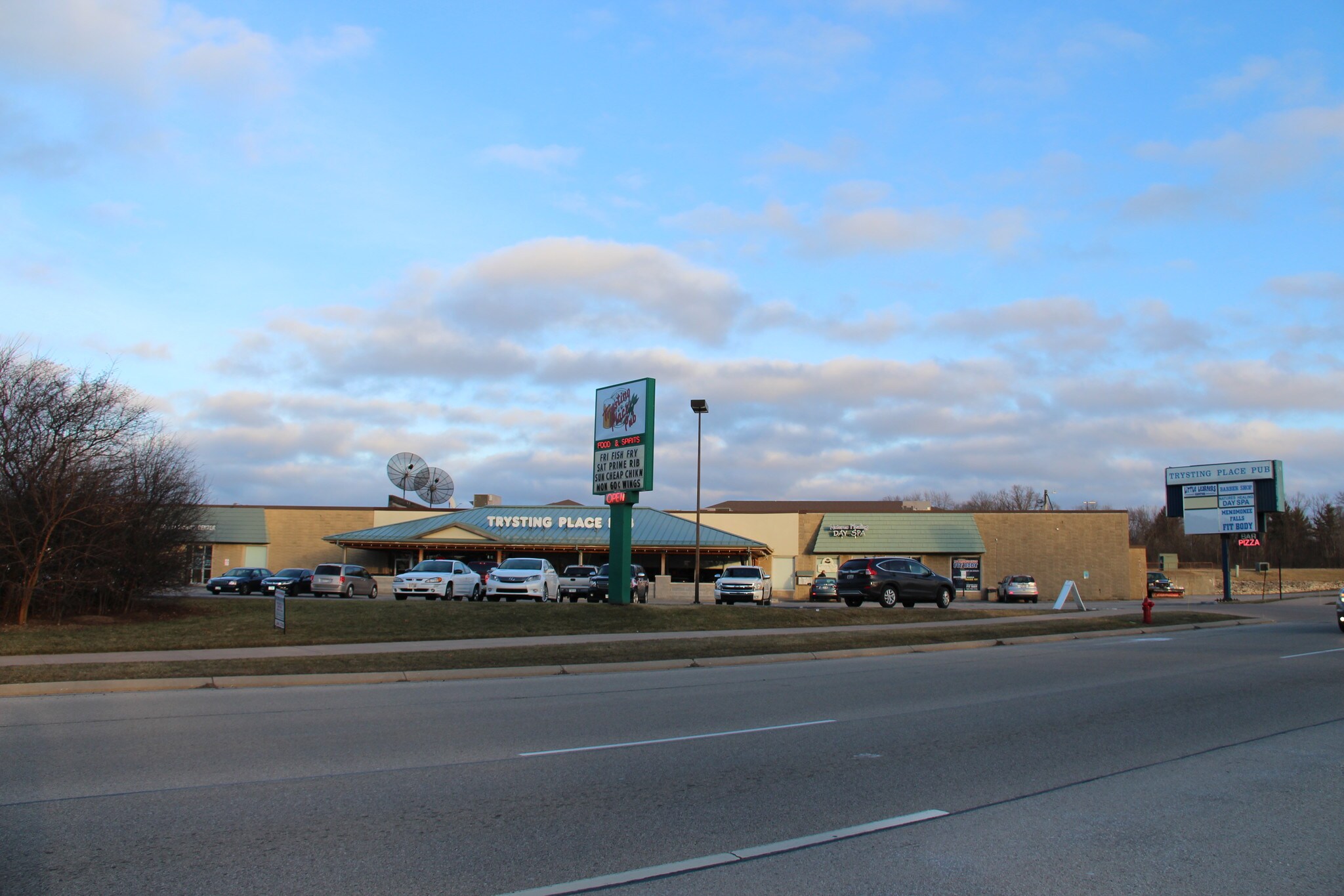 N71W12976-N71W12980 Appleton Ave, Menomonee Falls, WI for sale Primary Photo- Image 1 of 1