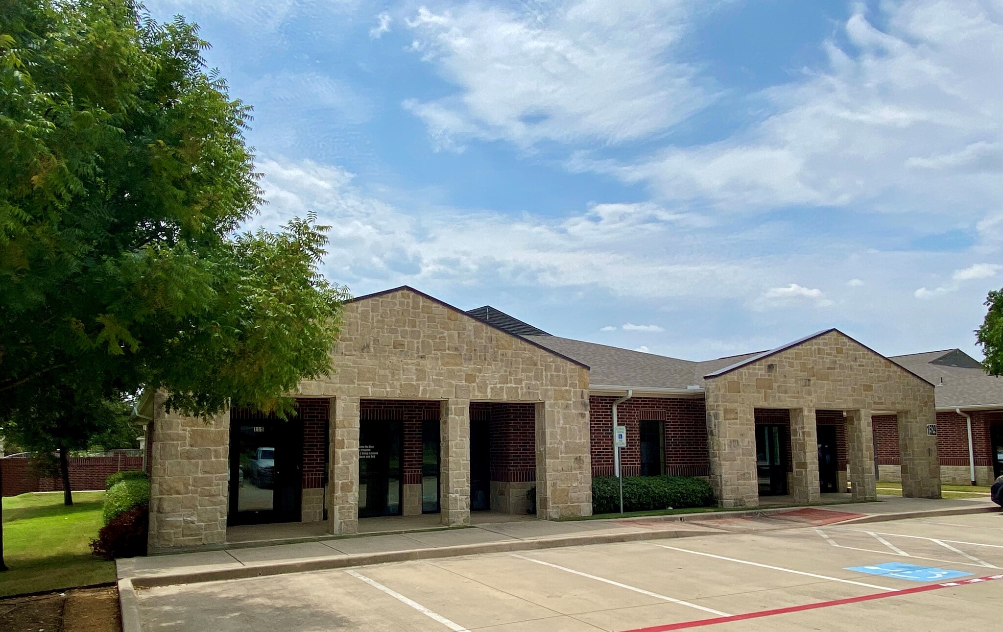 1529 E Sandy Lake Rd, Coppell, TX 75019 - Sandy Lake Office Park | LoopNet