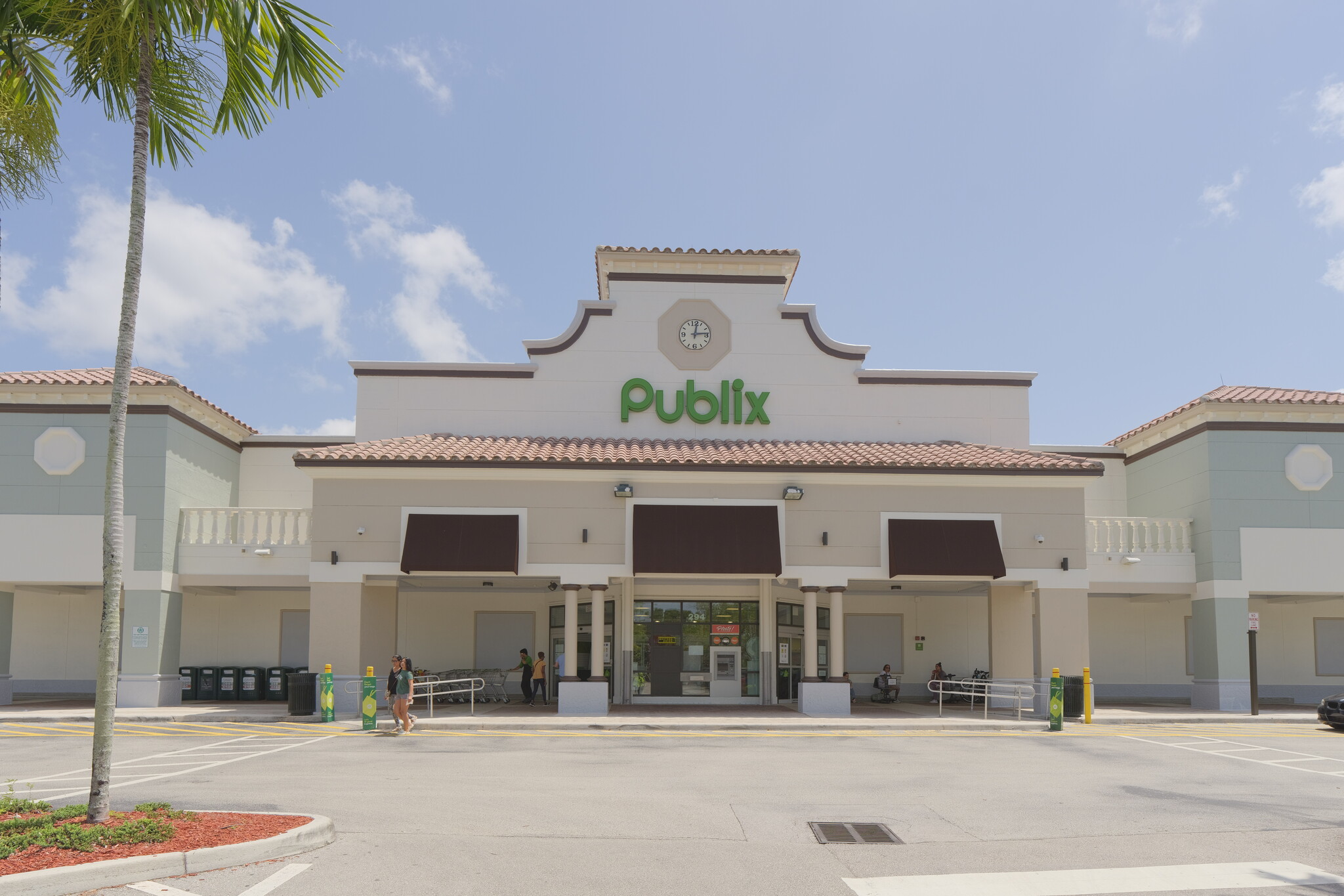 294 Indian Trace Rd, Weston, FL for lease Building Photo- Image 1 of 5