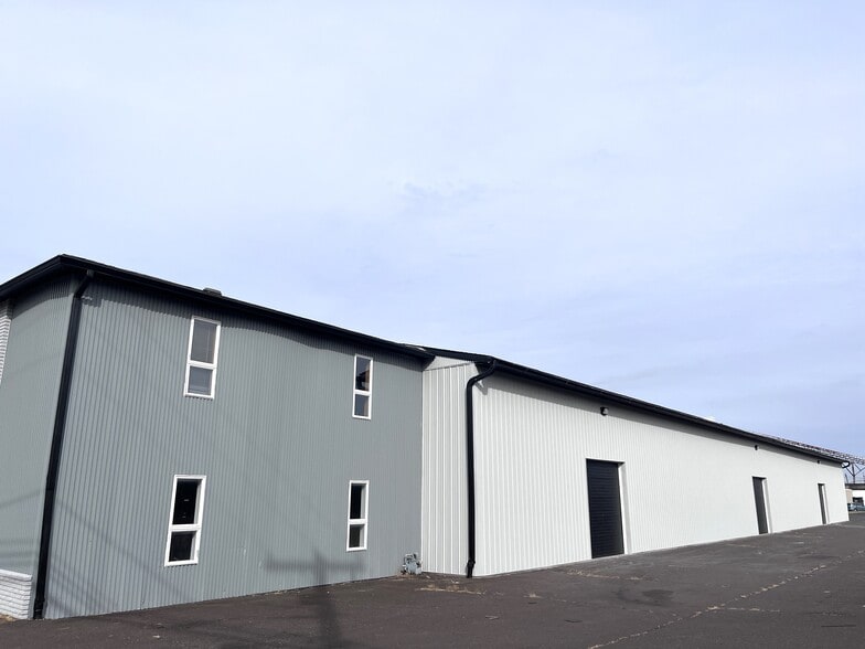 821 W 5th St, Lansdale, PA for sale - Building Photo - Image 2 of 8