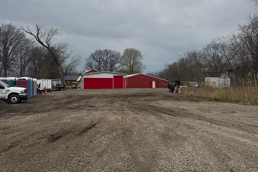 33W109 Butterfield Rd, Batavia, IL for lease - Building Photo - Image 2 of 5