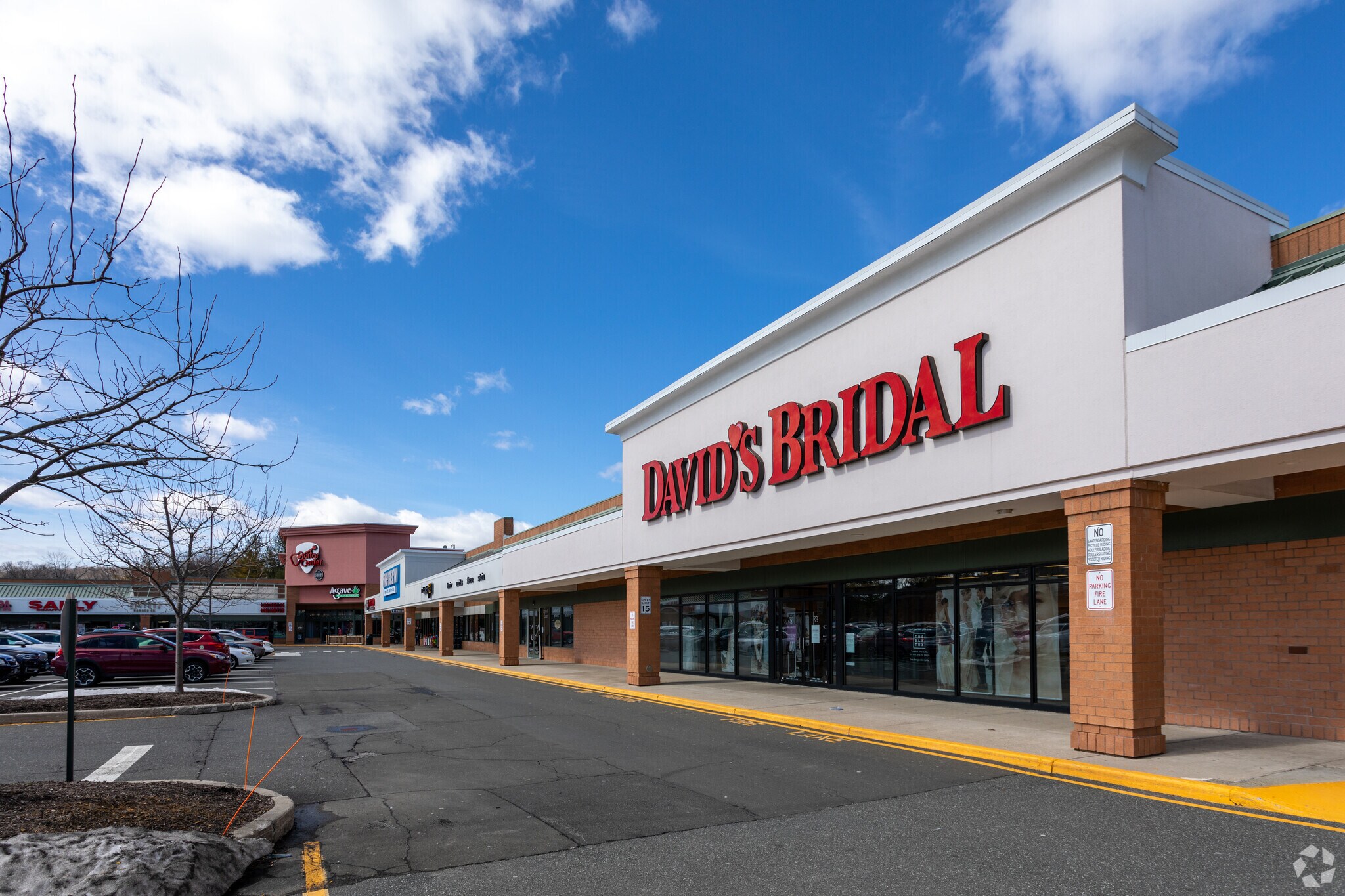 1519 Backus Ave, Danbury, CT 06810 Danbury Square