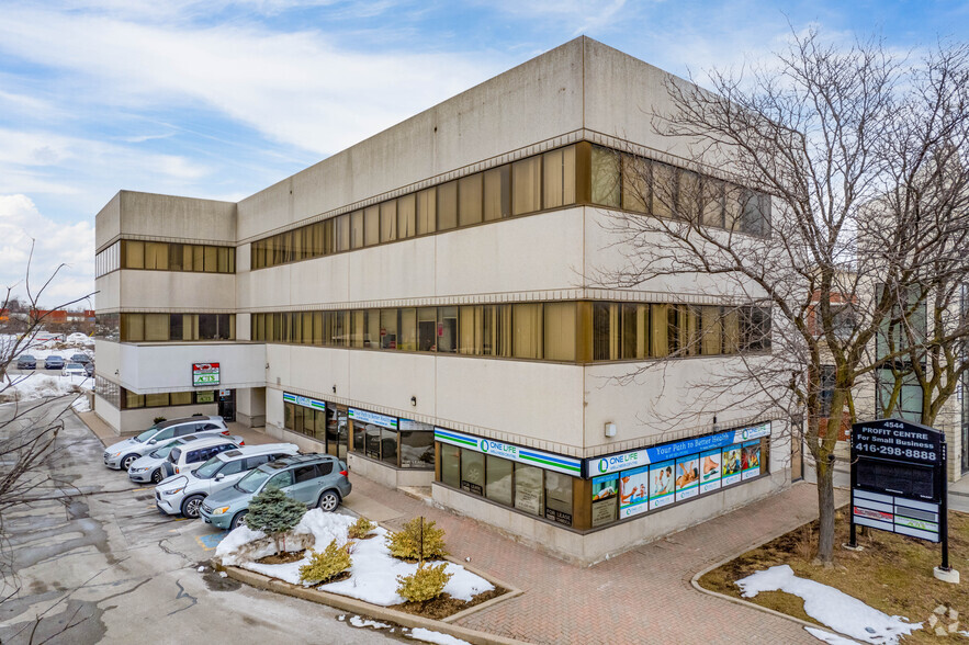 4544 Sheppard Ave, Toronto, ON for lease - Primary Photo - Image 1 of 5