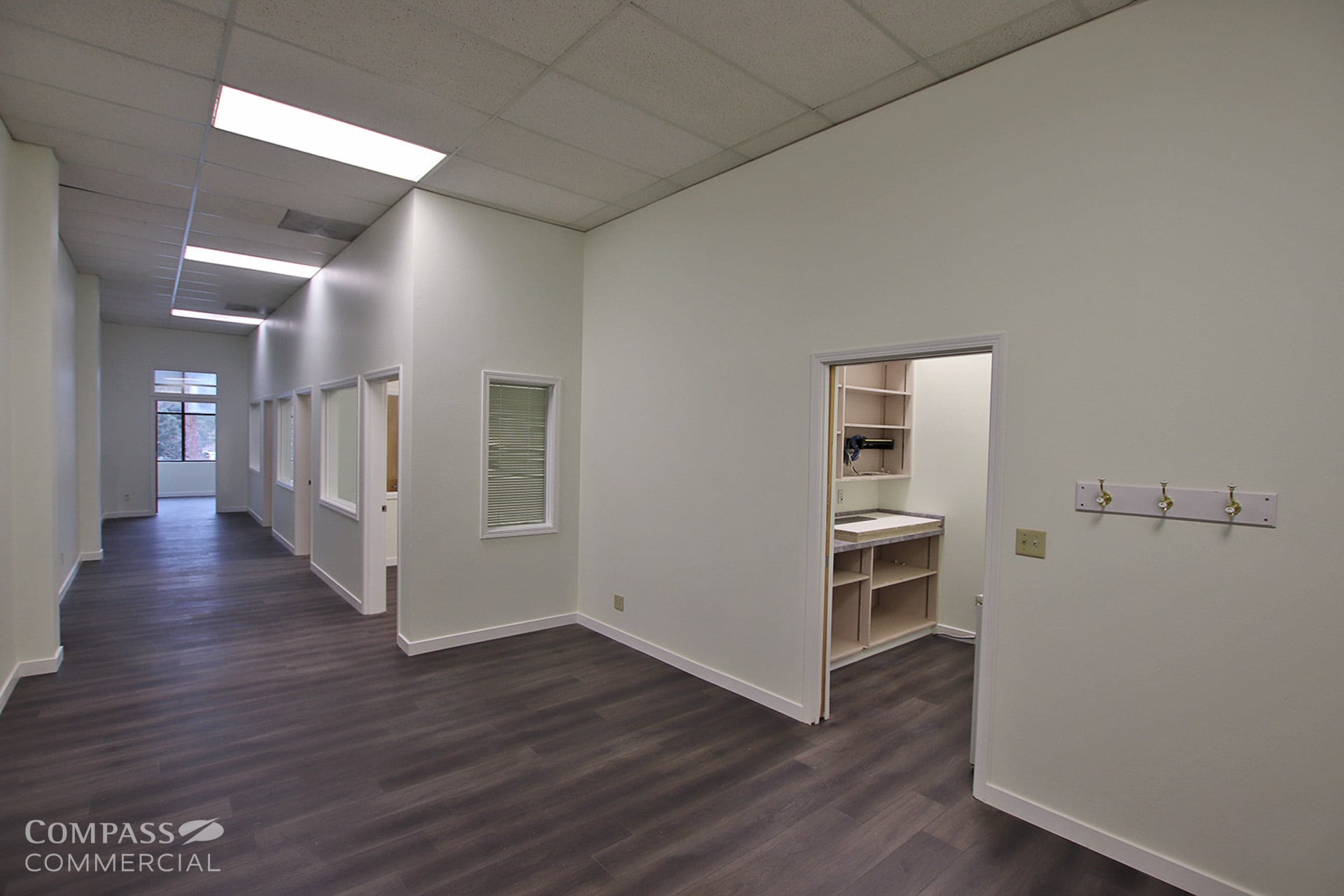 869 NW Wall St, Bend, OR for lease Interior Photo- Image 1 of 2