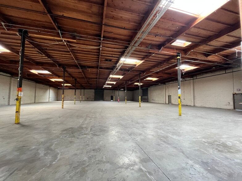 1900 Dobbin Dr, San Jose, CA for sale - Interior Photo - Image 2 of 9