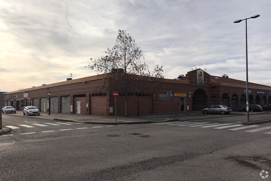 Avenida de España, 4, Villanueva de la Torre, Guadalajara for sale - Building Photo - Image 2 of 2