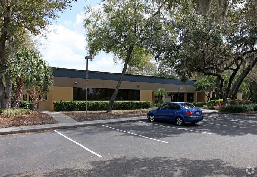 1410 W Broadway St, Oviedo, FL for lease - Primary Photo - Image 1 of 2