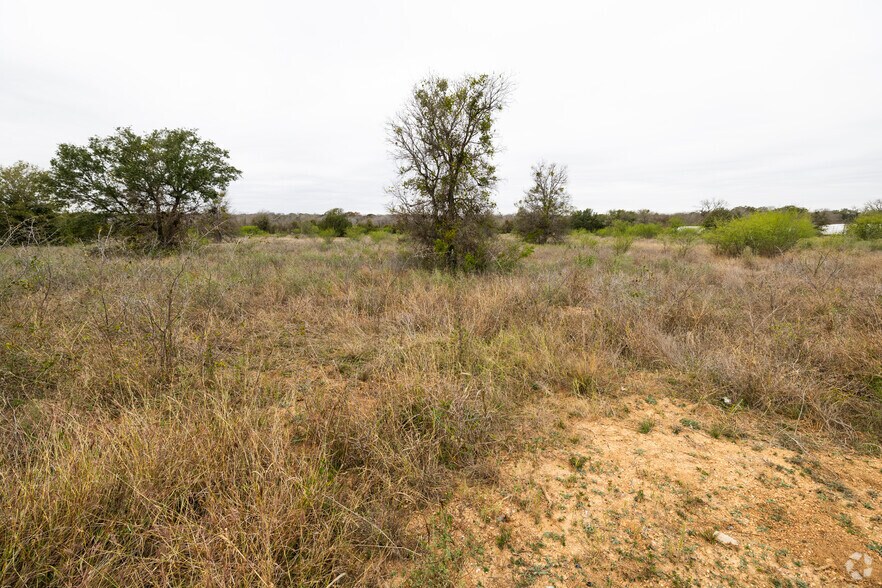 2123 State Hwy 123, Seguin, TX for sale - Primary Photo - Image 1 of 1
