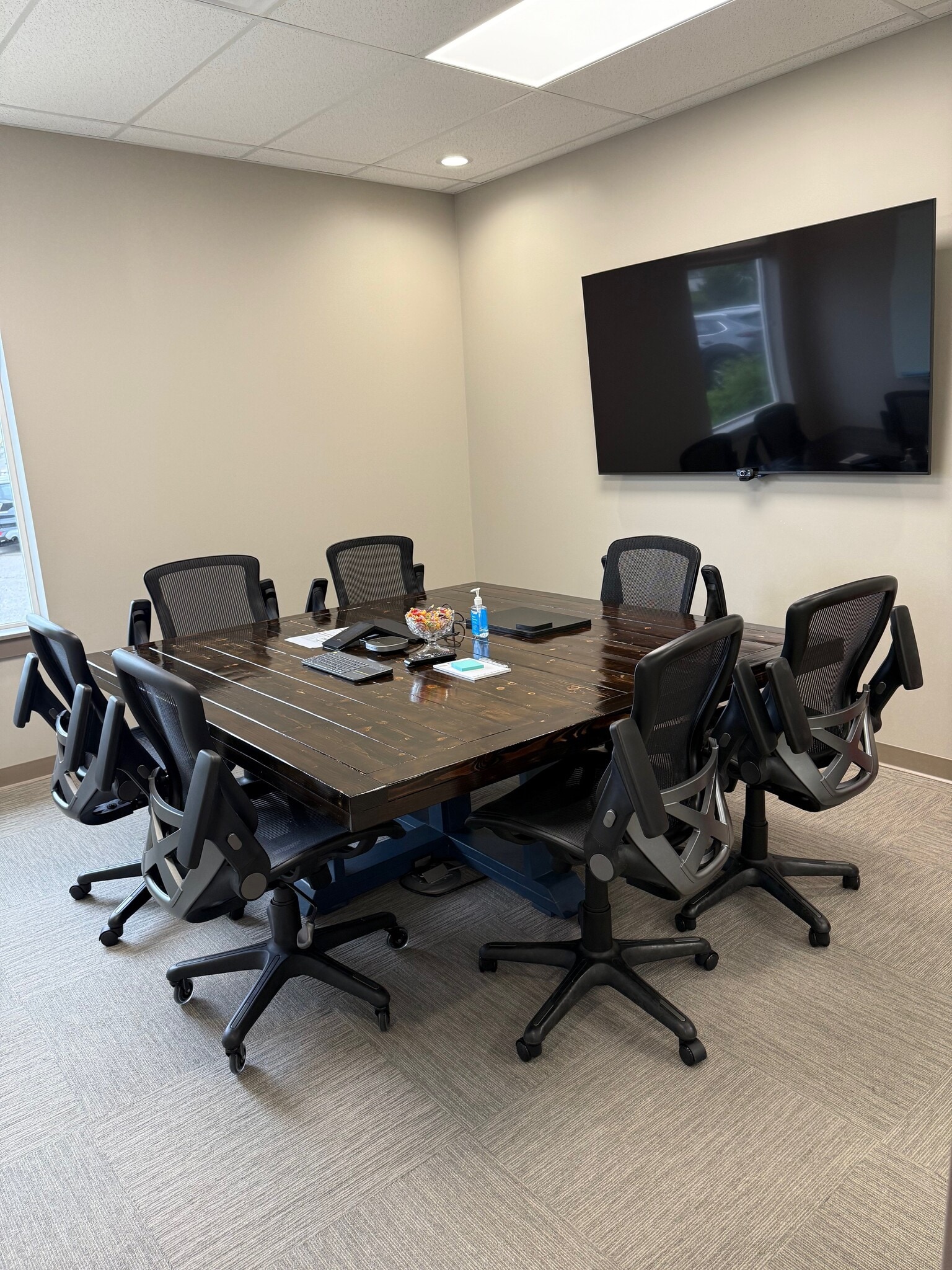 7034 Braucher St NW, Canton, OH for lease Interior Photo- Image 1 of 4