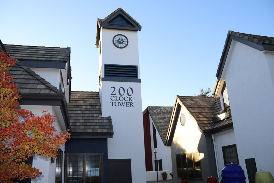 200 Clock Tower Pl, Carmel, CA for lease - Building Photo - Image 1 of 6