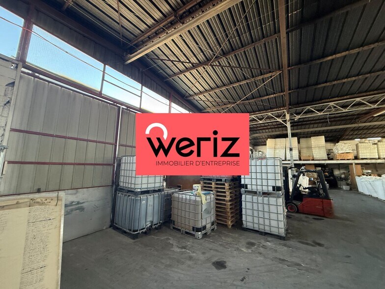 Industrial in Vitrolles for lease - Building Photo - Image 3 of 15