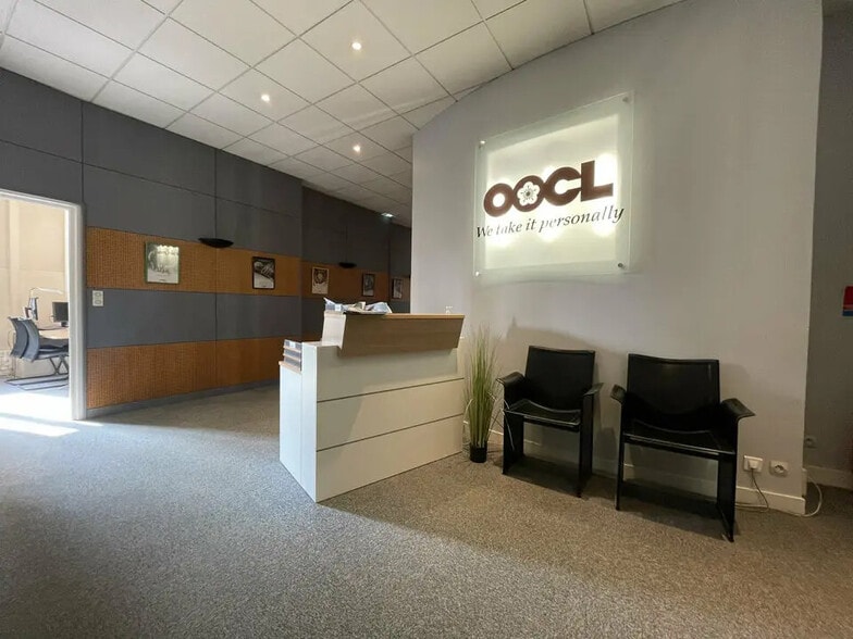 Office in Le Havre for lease - Building Photo - Image 3 of 3