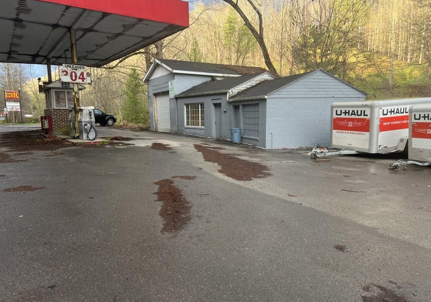 932 Coeburn Rd, Clintwood, VA for sale - Building Photo - Image 1 of 1