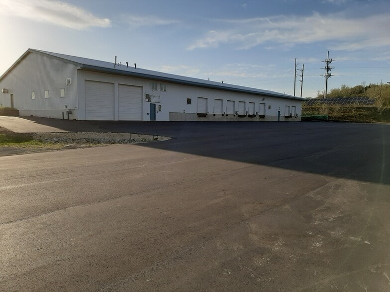 7447 Dresser Dr NE, Rochester, MN for sale - Building Photo - Image 1 of 1