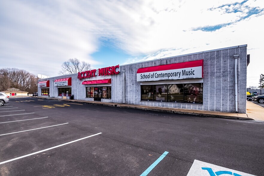 5810 Kirkwood Hwy, Wilmington, DE 19808 Kirkwood Square